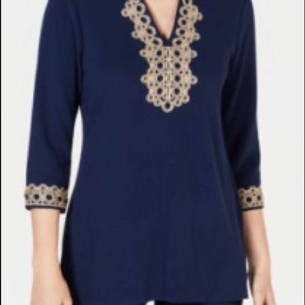 Charter Club Lace trim tunic top M. Intrepid blue. Pre-loved.